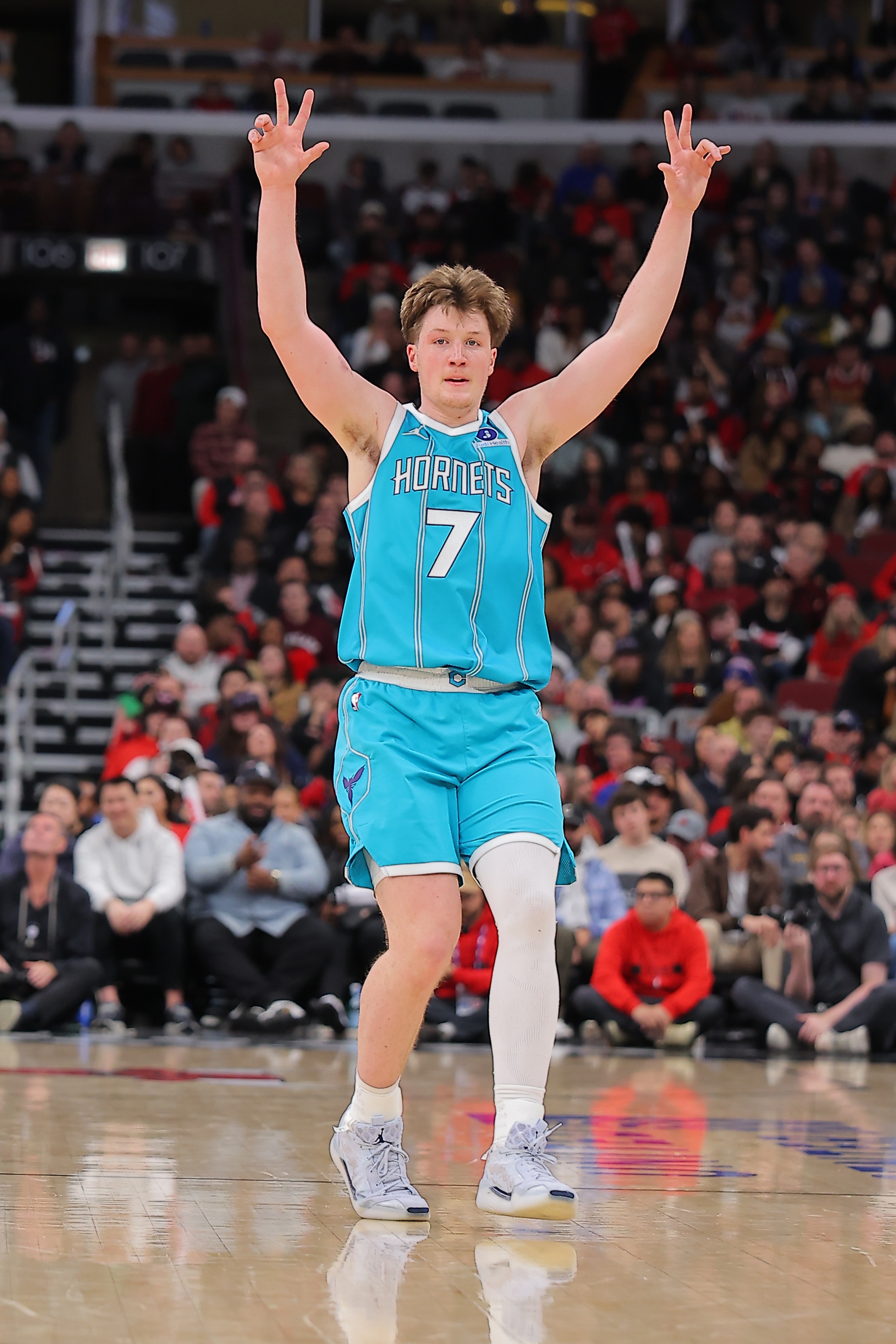 开云体育下载网址-官网新秀榜：克尼佩尔反超弗拉格排第1 埃奇库姆第3 哈珀杀进榜单